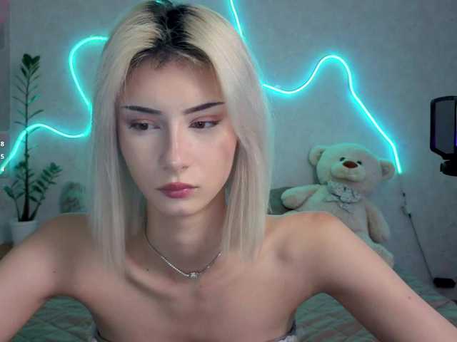kittysocutie live cam on BongaCams