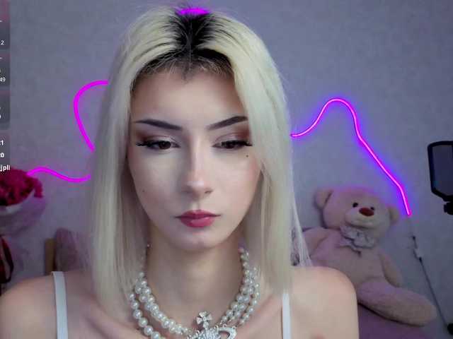 kittysocutie live cam on BongaCams