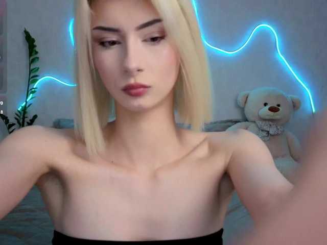 kittysocutie live cam on BongaCams