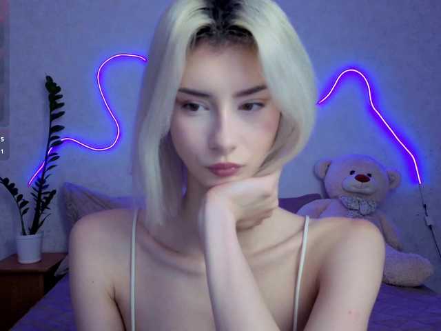 kittysocutie live cam on BongaCams