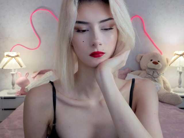 kittysocutie live cam on BongaCams