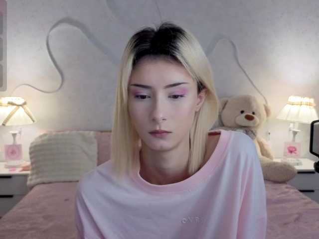kittysocutie live cam on BongaCams