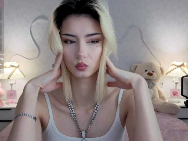 kittysocutie live cam on BongaCams
