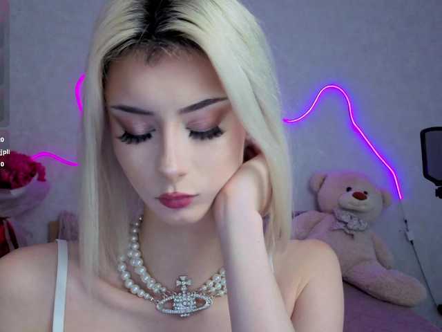 kittysocutie live cam on BongaCams