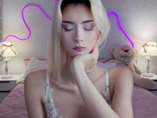 kittysocutie live cam on BongaCams