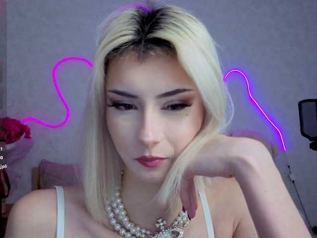 kittysocutie live cam on BongaCams
