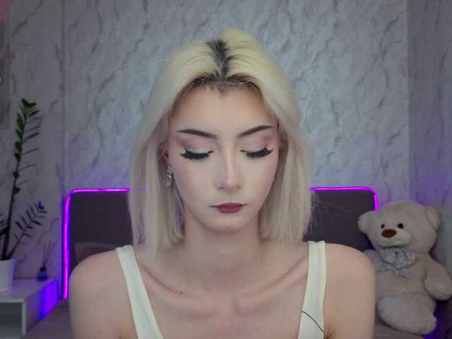 kittysocutie live cam