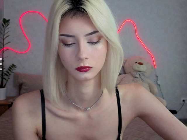 kittysocutie live cam on BongaCams