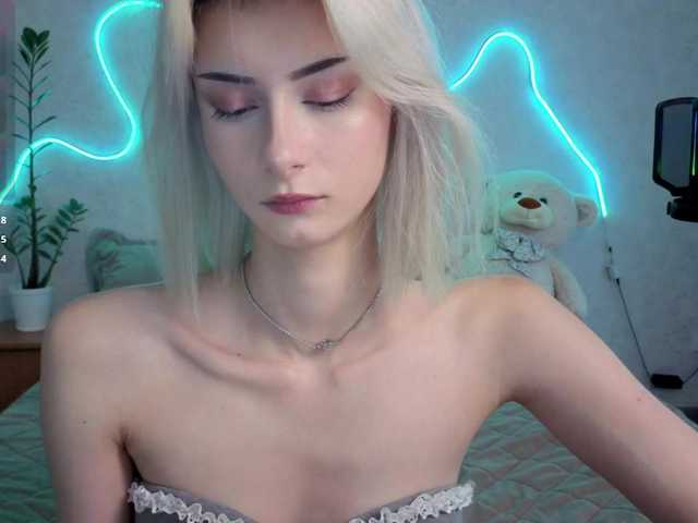 kittysocutie live cam on BongaCams
