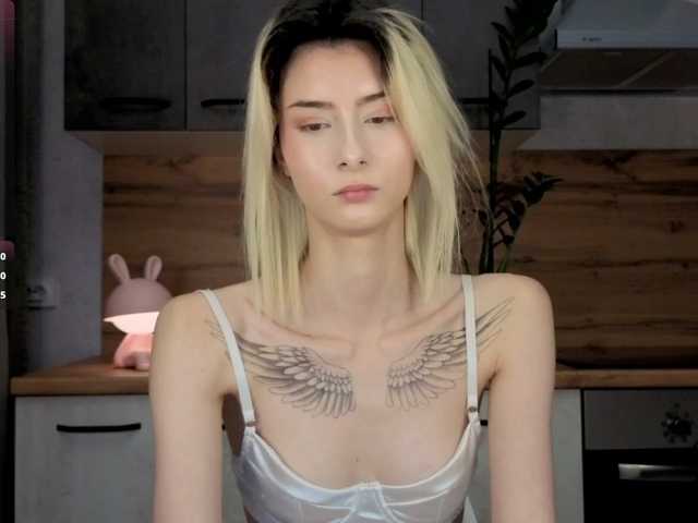 kittysocutie live cam on BongaCams