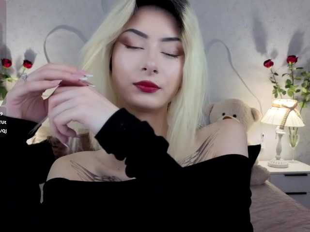 kittysocutie live cam on BongaCams