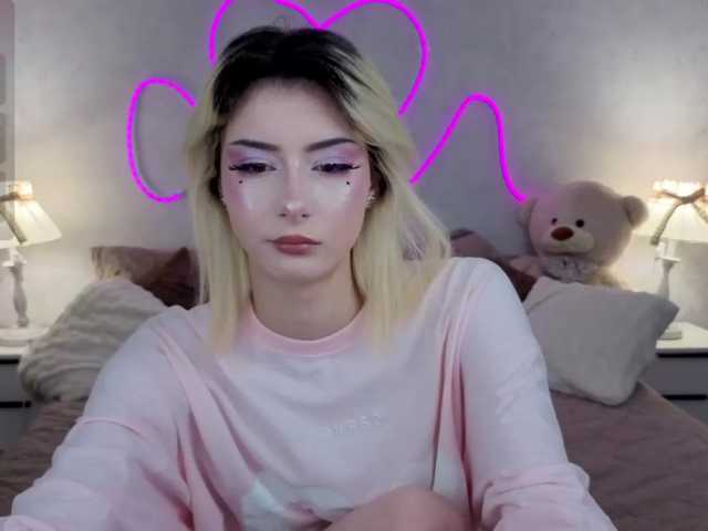 kittysocutie live cam on BongaCams