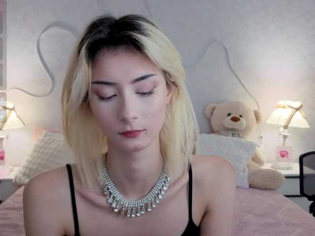 kittysocutie live cam on BongaCams