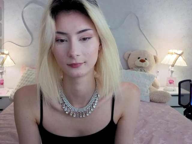 kittysocutie live cam on BongaCams