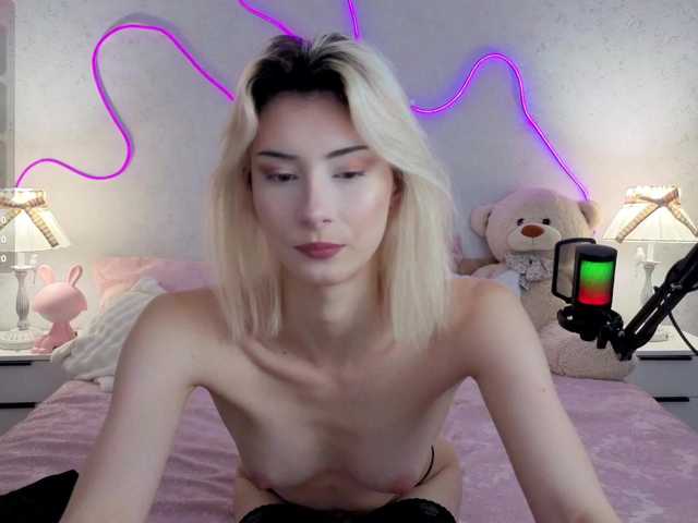 kittysocutie live cam on BongaCams
