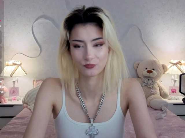 kittysocutie live cam