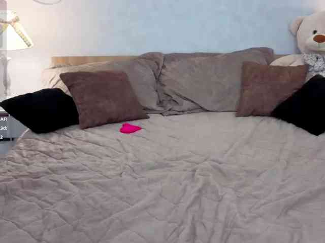 kittysocutie webcam
