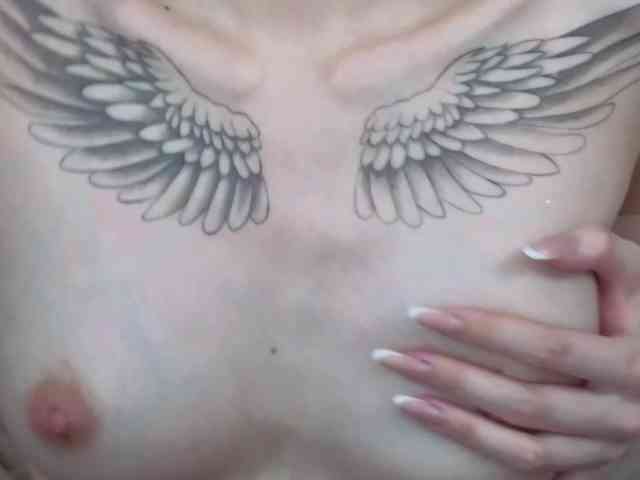 kittysocutie live female cam on bongacams