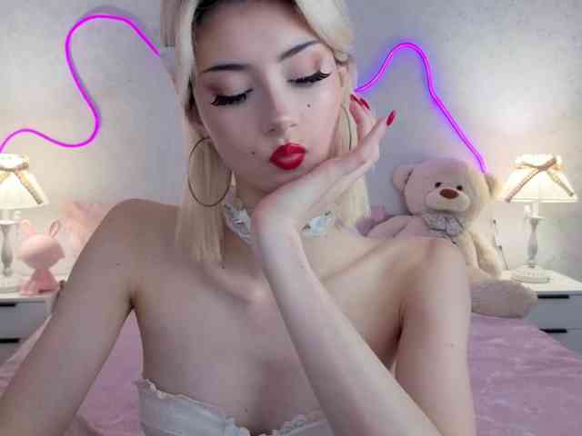 kittysocutie webcam