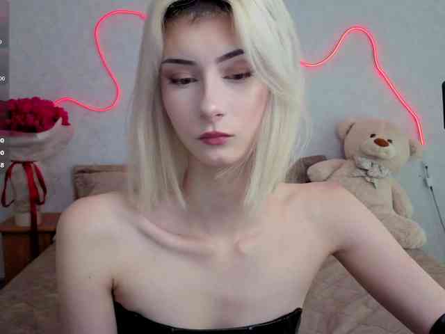 Модель: kittysocutie