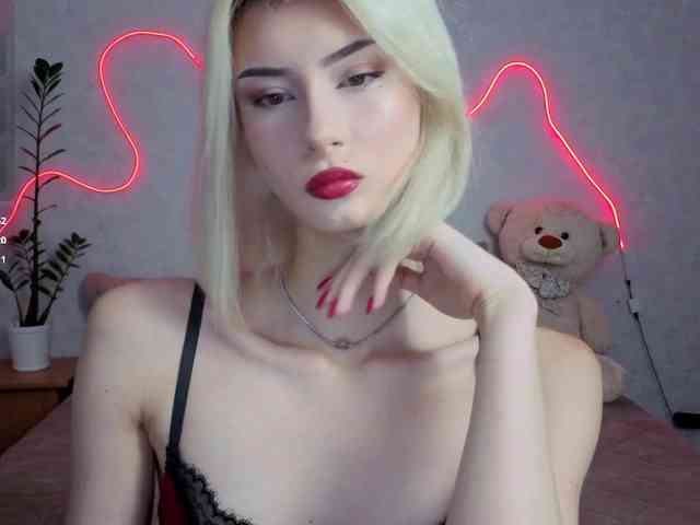 kittysocutie webcam