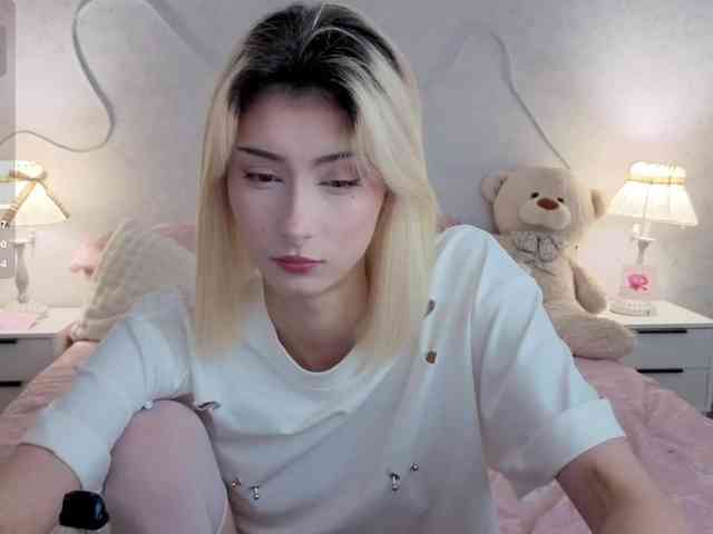 kittysocutie webcam