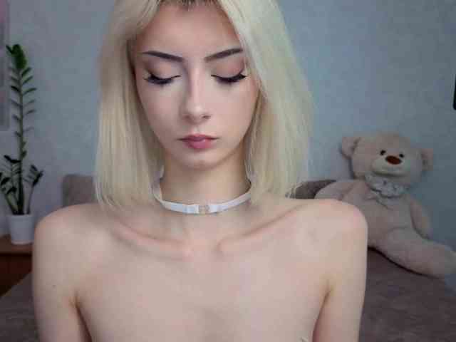Модель: kittysocutie