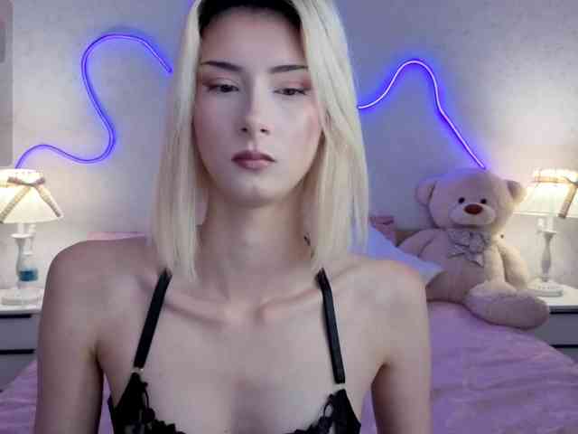 kittysocutie's live room
