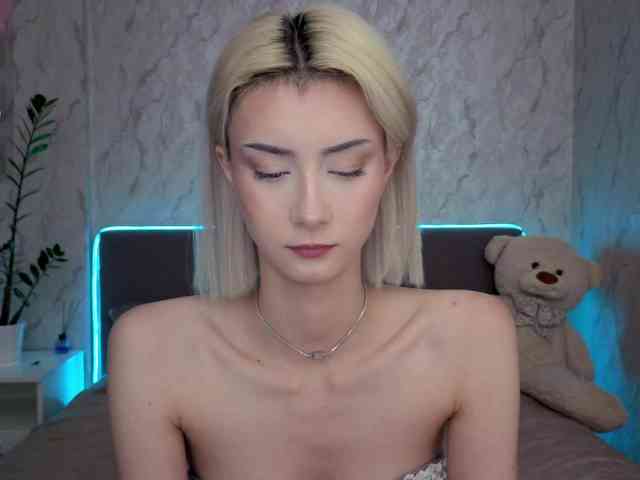 kittysocutie webcam