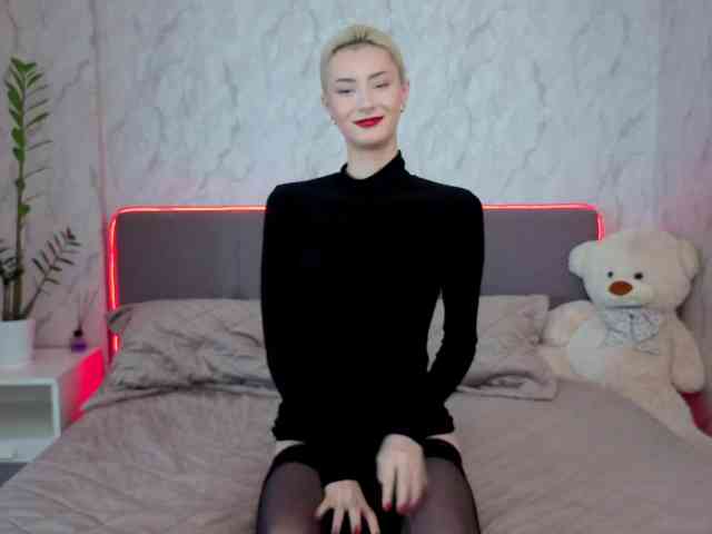 kittysocutie webcam