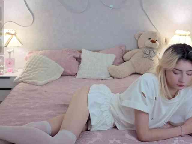 Модель: kittysocutie