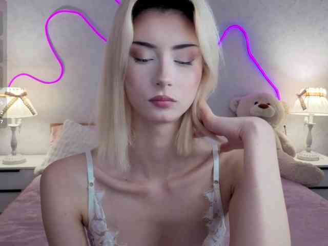kittysocutie's live room