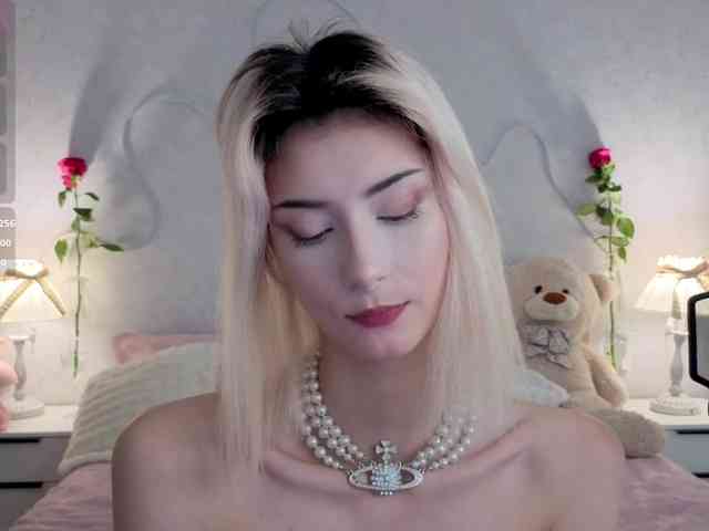 kittysocutie — live female cam on BongaCams