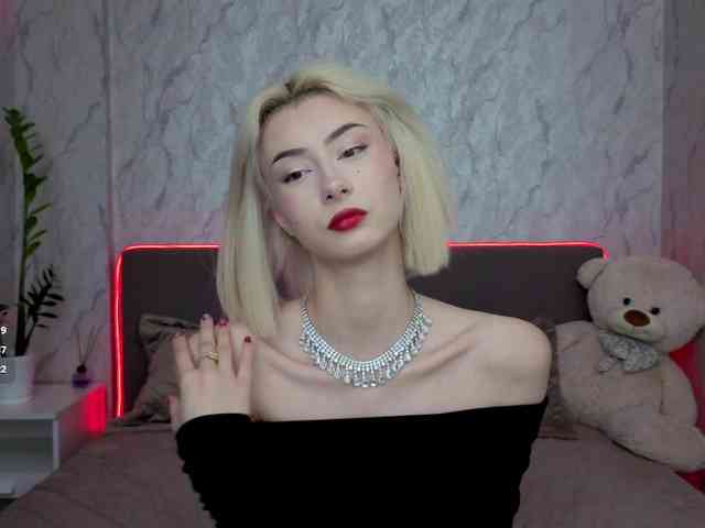 kittysocutie