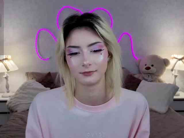 Модель: kittysocutie