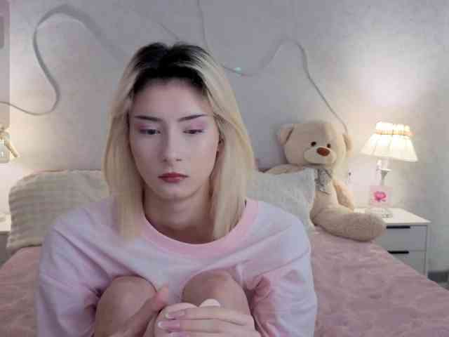 Модель: kittysocutie
