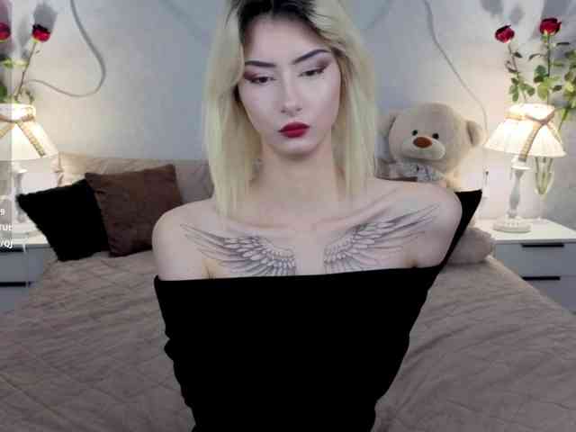 Модель: kittysocutie