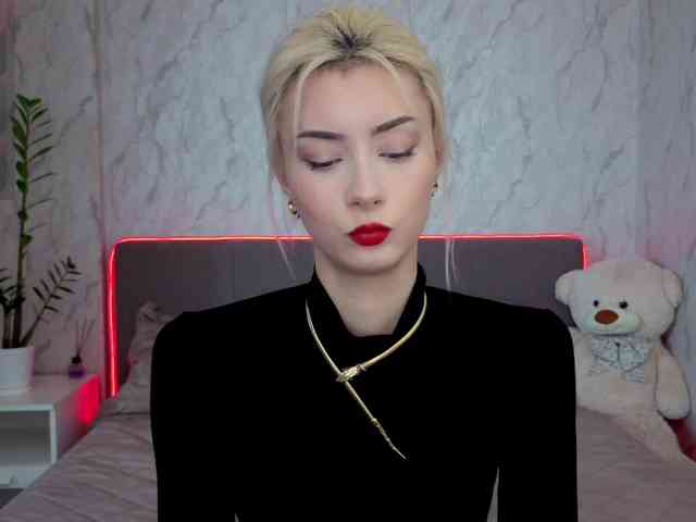 kittysocutie