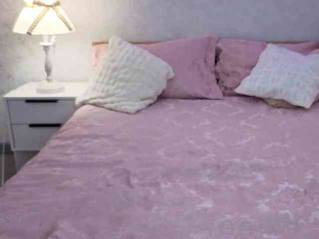 kittysocutie's live room