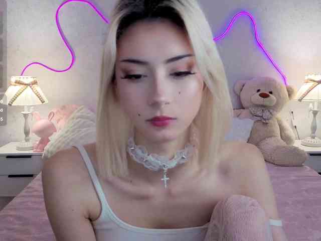 kittysocutie's live room
