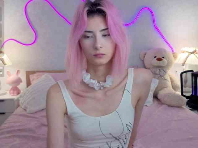 Модель: kittysocutie