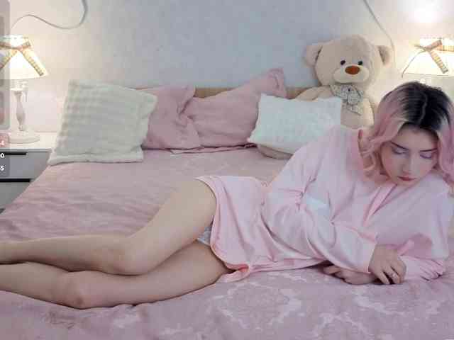kittysocutie webcam
