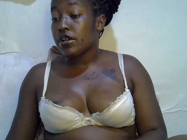 Honey-drop live cam on BongaCams