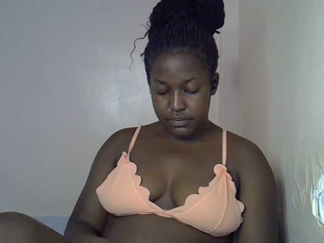 Honey-drop live cam on BongaCams