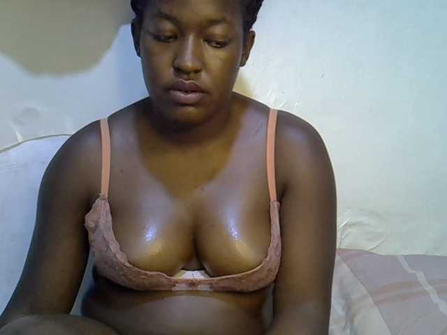 Honey-drop live cam on BongaCams
