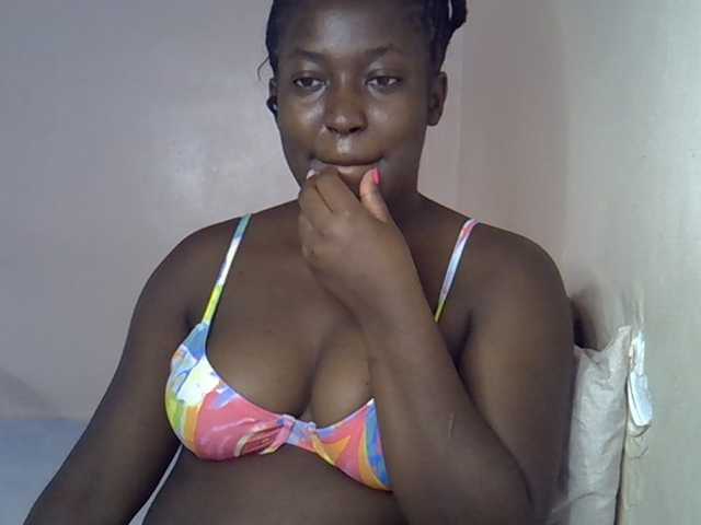 Honey-drop live cam on BongaCams