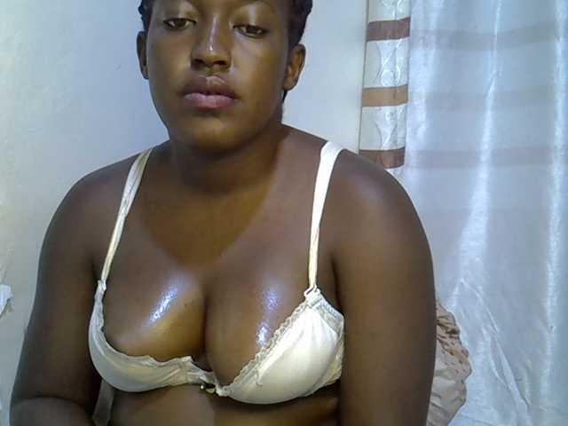 Honey-drop live cam on BongaCams