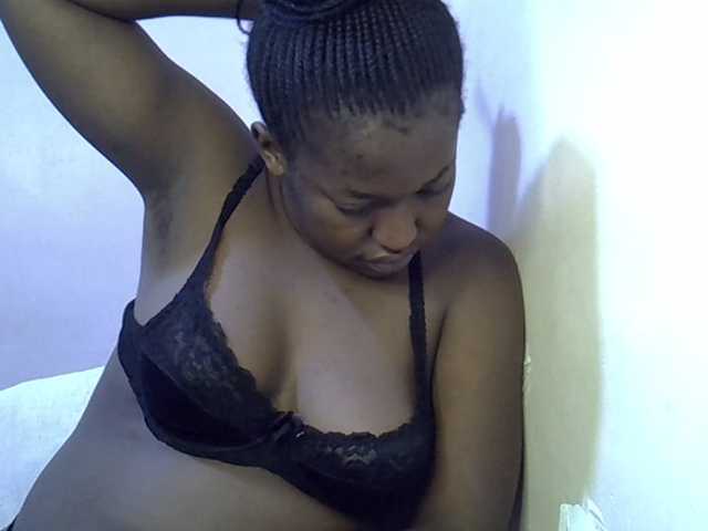 Honey-drop live cam on BongaCams