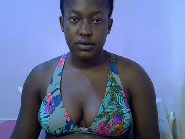 Honey-drop live cam on BongaCams