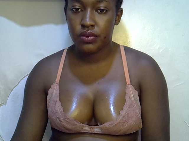 Honey-drop live cam on BongaCams
